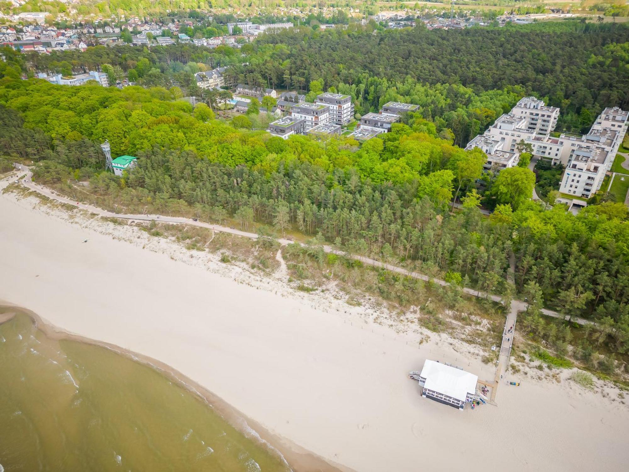 Golden Dune 100M Od Plazy Miedzyzdroje Luaran gambar
